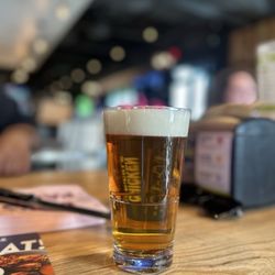 Chicken N Pickle - El Pato Loco - local Mexican Lager from Able Baker Brewing. $7.50 for the pint - beer was not cold and somehow not fully carbonated.