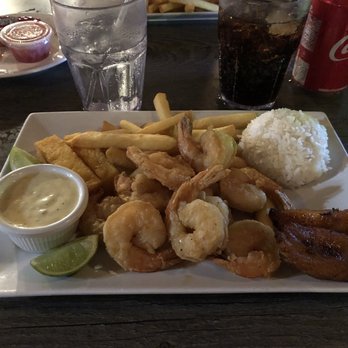Red Fish - 1/2 lb fried shrimp. Yum! - Seafood Near Me - Queens, New York