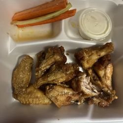 Cafe Hot Wing - At 45 minutes these are the barely warm wings that I get