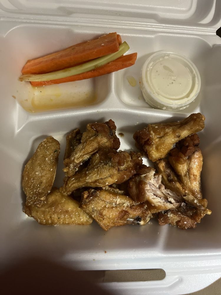 Cafe Hot Wing Logo
