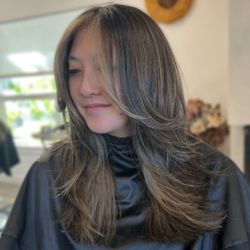 Sunshine Salon - Balayage with face framing by Clare.
