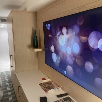 Hotel del Coronado, Curio Collection by Hilton - TV - Coronado, CA
