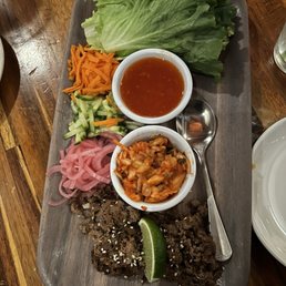 Beef lettuce wraps