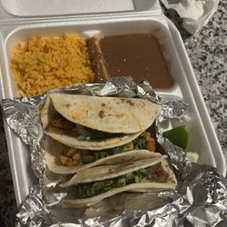 Za Klos Tacos - Trio Tacos