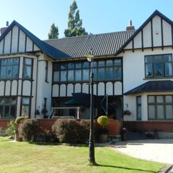 The Birches Bed & Breakfast - Tell me this isn't a good looking place!
