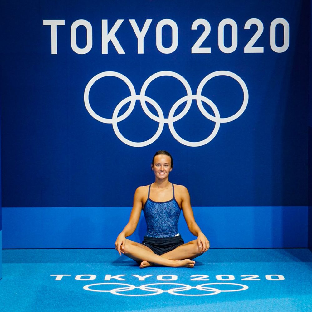 Swim Lessons With an Olympic Touch Logo