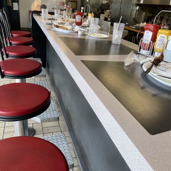 Waffle House - Fort Mill - Every counter and table covered in dirty dishes and not an employee anywhere in site - Breakfast & Brunch Near Me - Fort Mill, South Carolina