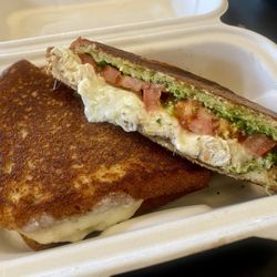 Cheesy Street Grill - Caprese Grilled Cheese