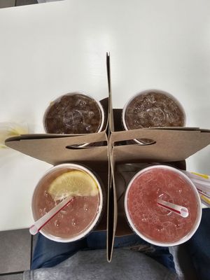 In-N-Out Burger by null