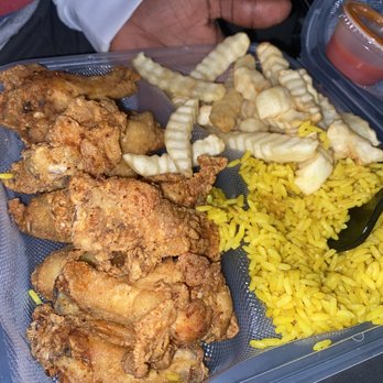 Oohh's and Aahh's - Fried chicken fires yellow rice - American Near Me - Washington, DC, District of Columbia Oohh's and Aahh's - Fried chicken fires yellow rice - American Near Me - Washington, DC, District of Columbia