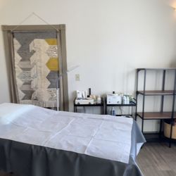 Silvia's Waxing Studio - Still working on the decor, but I'm loving it!