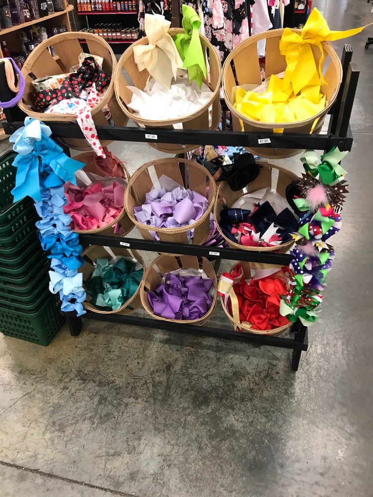 SHELL GAS STATION & TRUCK STOP - 30 Photos - 3302 South Eastman Rd ...