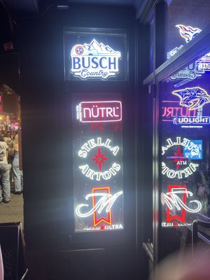 Broadway Brewhouse & Mojo Grill by null