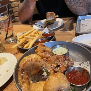 Gordon Ramsay Burger - Beer-Battered Onion Rings, Just Fries, and Farmhouse Burger* - Salad Near Me - Chicago, Illinois