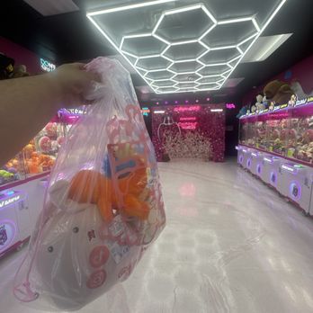 Claw World - Arcades Near Me - Las Vegas, Nevada