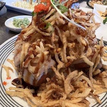 Sushi Boom - Crunch Onion and Albacore Roll, my favorite. - Sushi Bars Near Me - Orange, California Sushi Boom - Crunch Onion and Albacore Roll, my favorite. - Sushi Bars Near Me - Orange, California