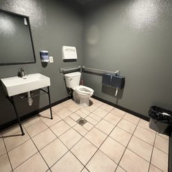 Valmy chevron - Cleanest Bathroom I've seen throughout our driving journey.