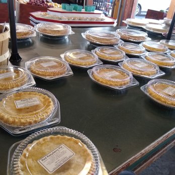 Circle R Fruit Farms - Circle R; homemade pies. - Farmers Market Near Me - Waterport, New York
