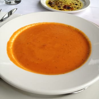 Peter Pan Bistro - Creamy tomato soup - Canadian (New) Near Me - Toronto, Ontario