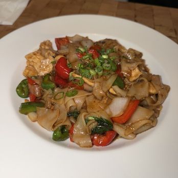 54 Restaurant - Drunken Noodles - Asian Fusion Near Me - Springfield, Virginia