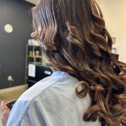 Mumtaz Beauty Salon