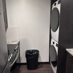 Sundial Lodge - Kitchen