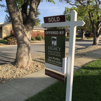 Jeni Pfeiffer - Compass - Real Estate Agents Near Me - Los Altos, California Jeni Pfeiffer - Compass - Real Estate Agents Near Me - Los Altos, California