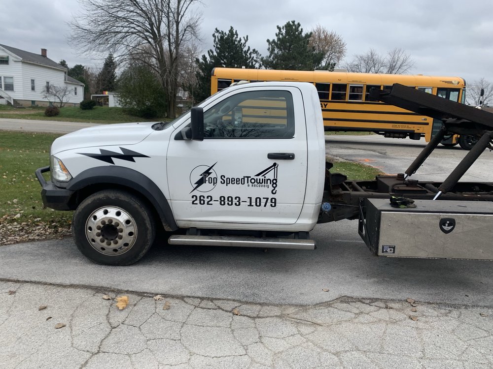 TOP SPEED TOWING & RECOVERY Updated March 2025 Milwaukee, Wisconsin Towing Phone Number