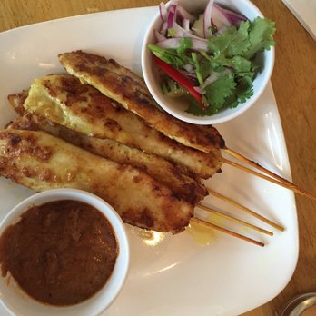 SriPraPhai Thai Restaurant - Thai Near Me - Woodside, New York
