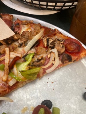 Round Table Pizza by null