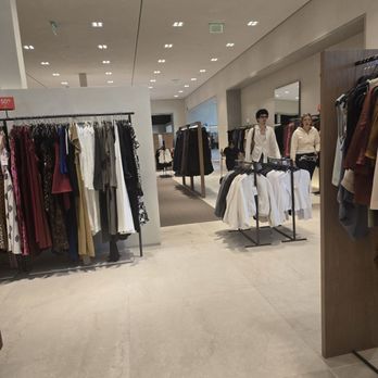 Banana Republic - Men's Clothing Near Me - Los Angeles, California Banana Republic - Men's Clothing Near Me - Los Angeles, California