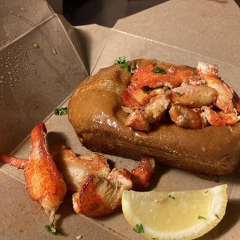 Hook & Anchor - 4oz lobster roll - Seafood Near Me - Costa Mesa, California Hook & Anchor - 4oz lobster roll - Seafood Near Me - Costa Mesa, California