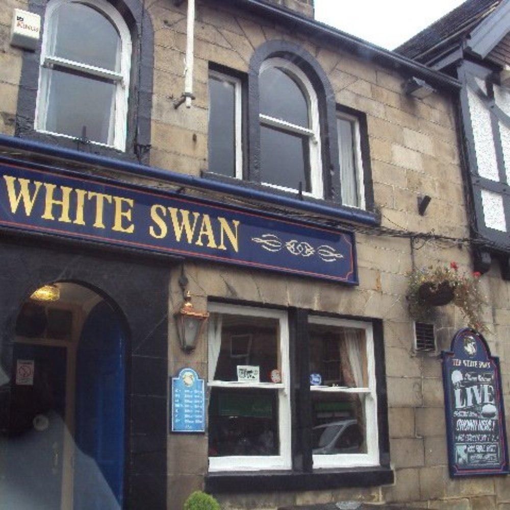 White Swan - Pubs Near Me - Otley, XWY