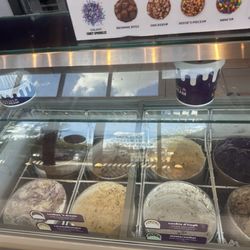 Insomnia Cookies