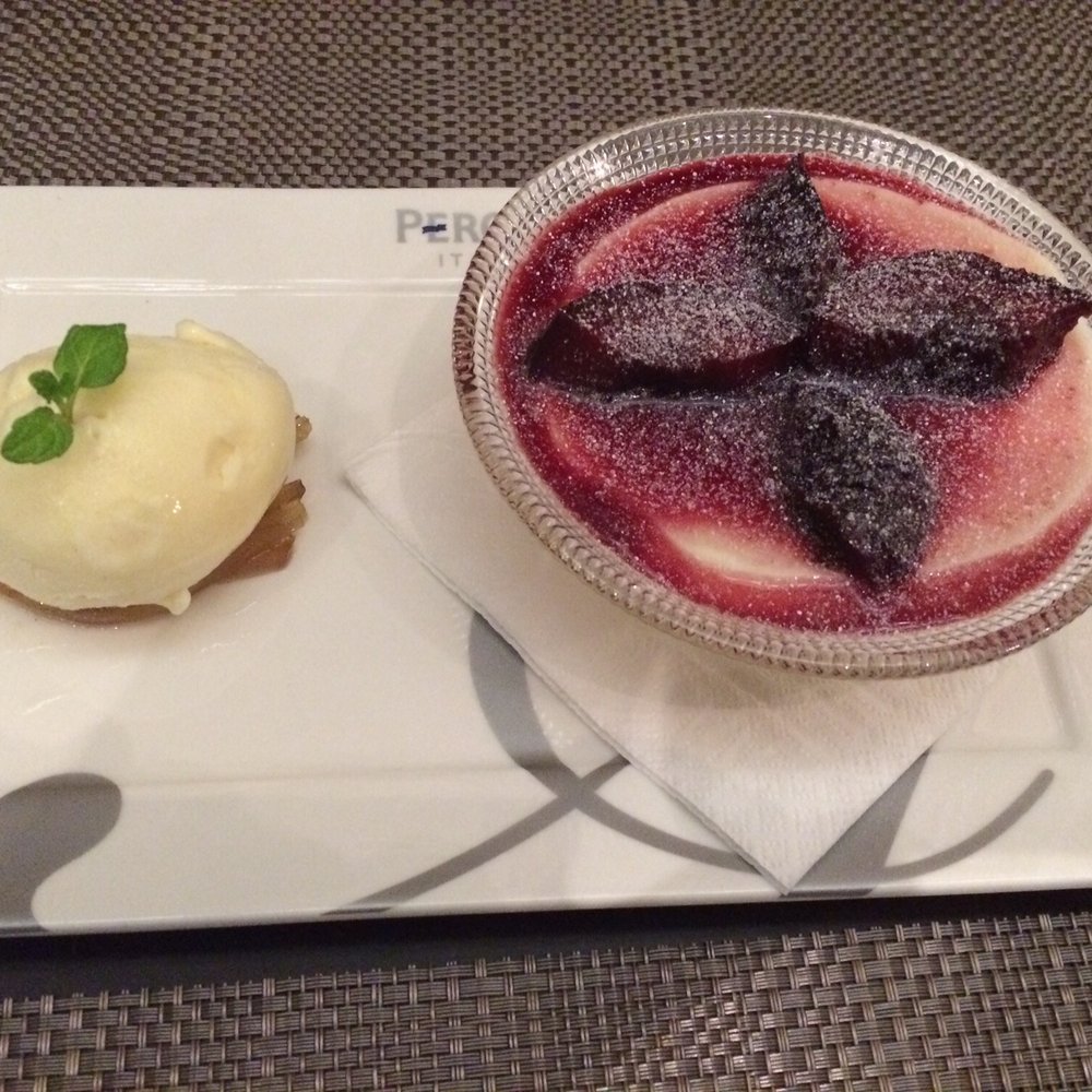 Portuguese cream with mulled plums Portuguese cream with mulled plums
