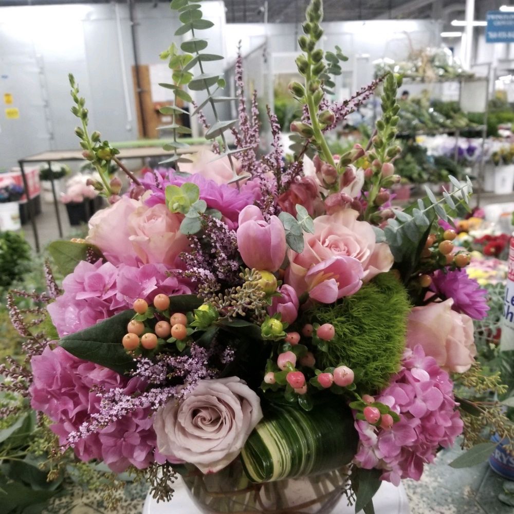 Vicky's Floral Design - Gorgeous flowers delivered to my cousin. Thank you, Vicky! They are stunning! - Florists Near Me - Carlsbad, California Vicky's Floral Design - Gorgeous flowers delivered to my cousin. Thank you, Vicky! They are stunning! - Florists Near Me - Carlsbad, California