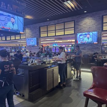 Chickie's & Pete's - Sports Bars Near Me - Reno, Nevada