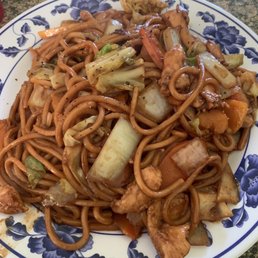 Chicken Lo Mein