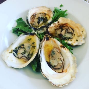 Mac's Shack Wellfleet - Oysters! - Sushi Bars Near Me - Wellfleet, Massachusetts