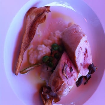 Le Fumoir - Supreme de poulet--chicken with ham inside, along with lemon risotto. Yum. - Lounges Near Me - Paris, 75