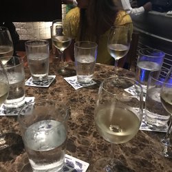 Wine Bar - Wine bar! White wine from Chile