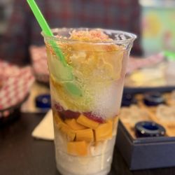 One Tea - Mango and strawberry bingsu $9