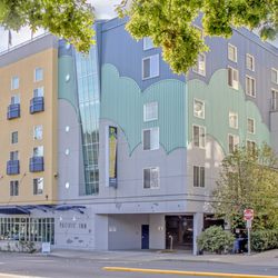 Pacific Inn Apartments