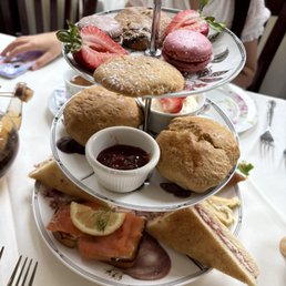 Chado Afternoon Tea Service