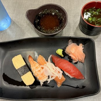 Kahala Sushi - Beautiful plate of a part of chief's special. - Sushi Bars Near Me - Honolulu, Hawaii Kahala Sushi - Beautiful plate of a part of chief's special. - Sushi Bars Near Me - Honolulu, Hawaii