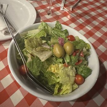 Grimaldi's Pizzeria - Grimaldi 's House Salad - Pizza Near Me - Scottsdale, Arizona Grimaldi's Pizzeria - Grimaldi 's House Salad - Pizza Near Me - Scottsdale, Arizona