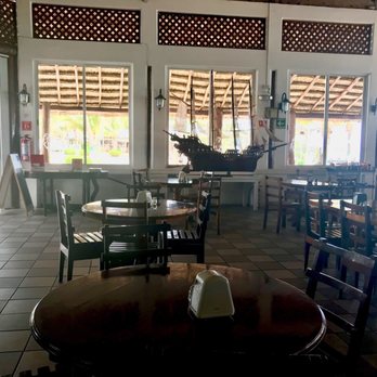 Pelícanos - Main Dining Room! - Seafood Near Me - Puerto Morelos, ROO Pelícanos - Main Dining Room! - Seafood Near Me - Puerto Morelos, ROO