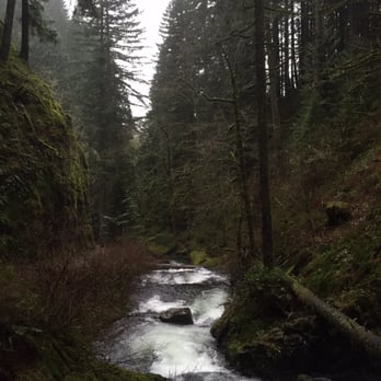 Multnomah Falls - Hiking Near Me - Bridal Veil, Oregon Multnomah Falls - Hiking Near Me - Bridal Veil, Oregon