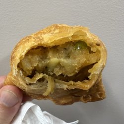 Veg Samosa (Per Piece)