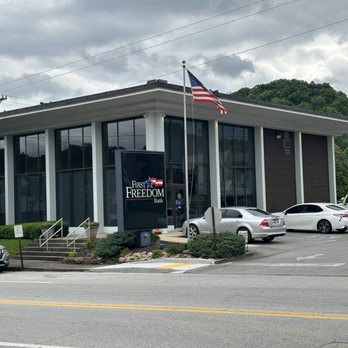 First Freedom Bank - Banks & Credit Unions Near Me - Gainesboro, Tennessee First Freedom Bank - Banks & Credit Unions Near Me - Gainesboro, Tennessee